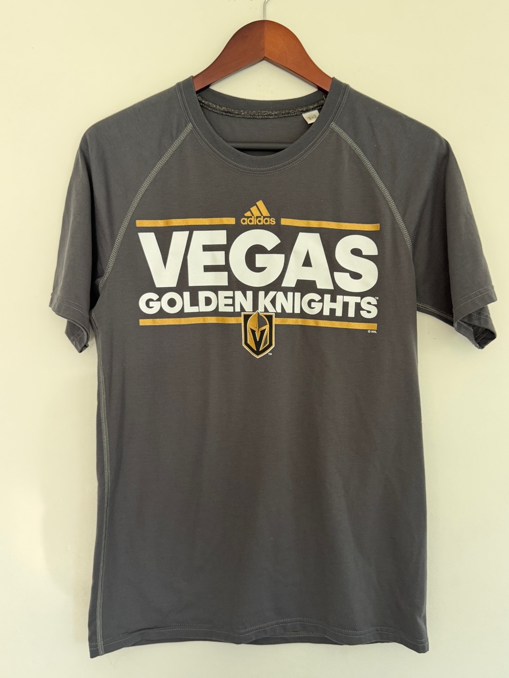 adidas Vegas Golden Knights Gray and Gold Graphic Tee Men's training top size M